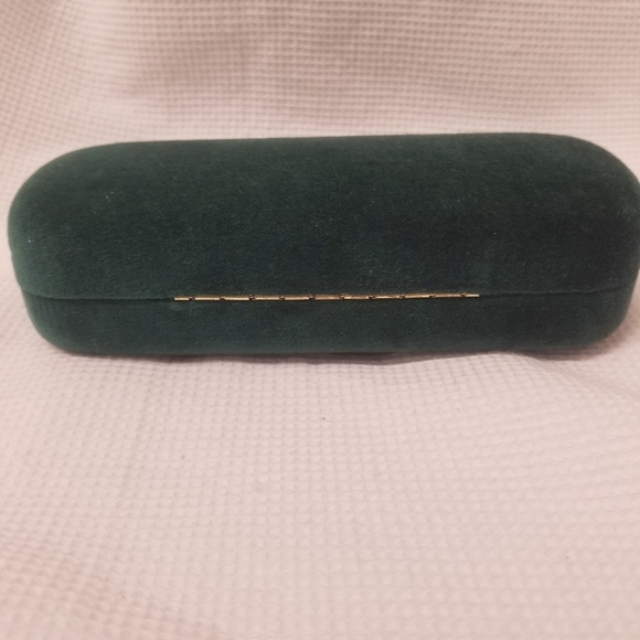 Gucci Green Velour Sunglass Case - Picture 5 of 12
